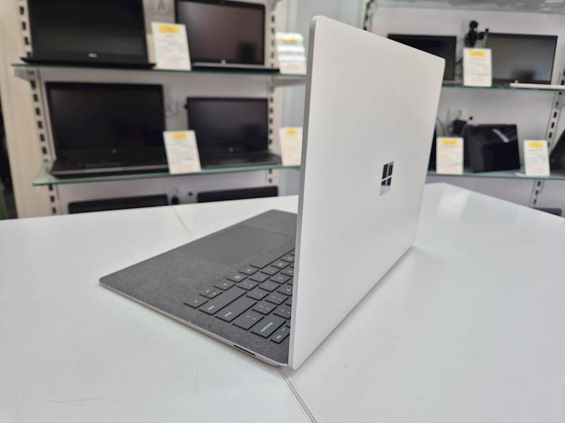 Laptop Microsoft Surface 3 1867 Intel i5 Pamięć 8gb Dysk 256gb ssd Windows Gwarancja
