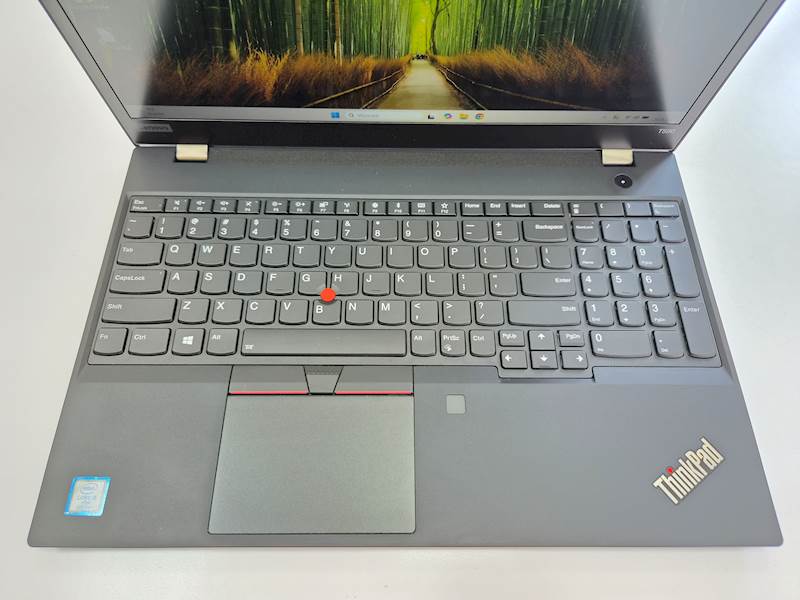 Lenovo ThinkPad t590 Intel i5 Dysk 256gb ssd Pamięć 16gb Windows Gwarancja