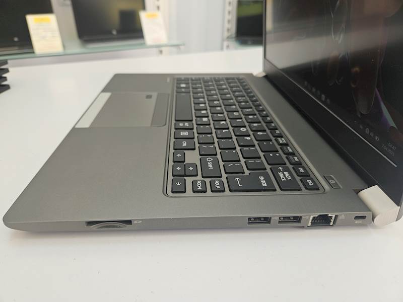 Laptop Toshiba Z30-E Intel I5 Pamięć 16gb Dysk 256gb ssd Windows Gwarancja