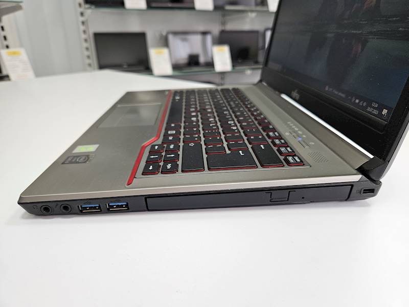 Laptop Fujitsu E744 Intel i5 Pamięć 8gb Dysk 120gb ssd Windows Gwarancja