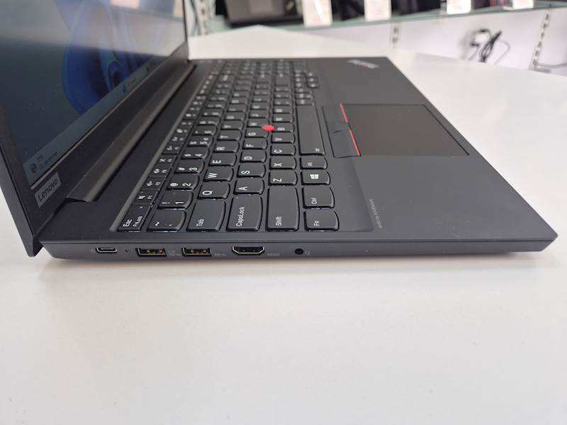 Laptop Lenovo ThinkPad E15 Intel i5 Pamięć 16gb Dysk 480gb ssd Windows Gwarancja