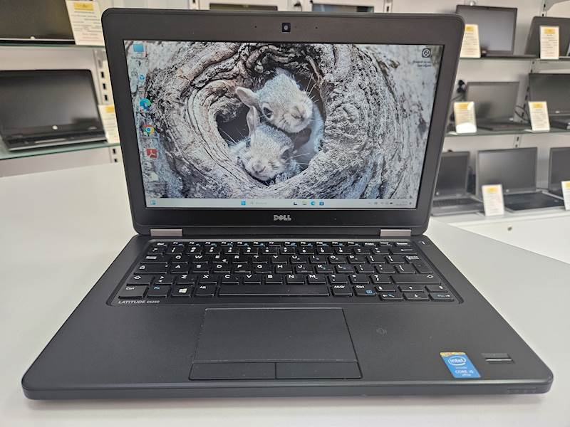 Laptop Dell E5250 Intel i5 Pamięć 8 gb Dysk 120gb ssd Windows Gwarancja