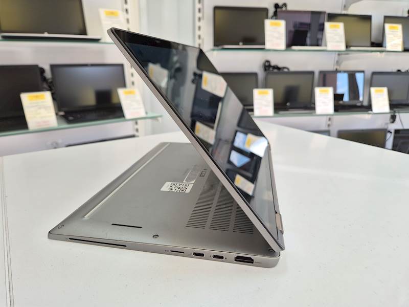 Laptop Dell Latitude 7410 dotyk Procesor Intel i5 Pamięć 16gb Dysk 256gb ssd Windows Gwarancja