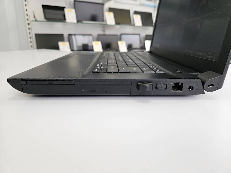 Laptop Toshiba A50 Intel I5 Dysk 240gb ssd Pamięć 8gb Windows Gwarancja