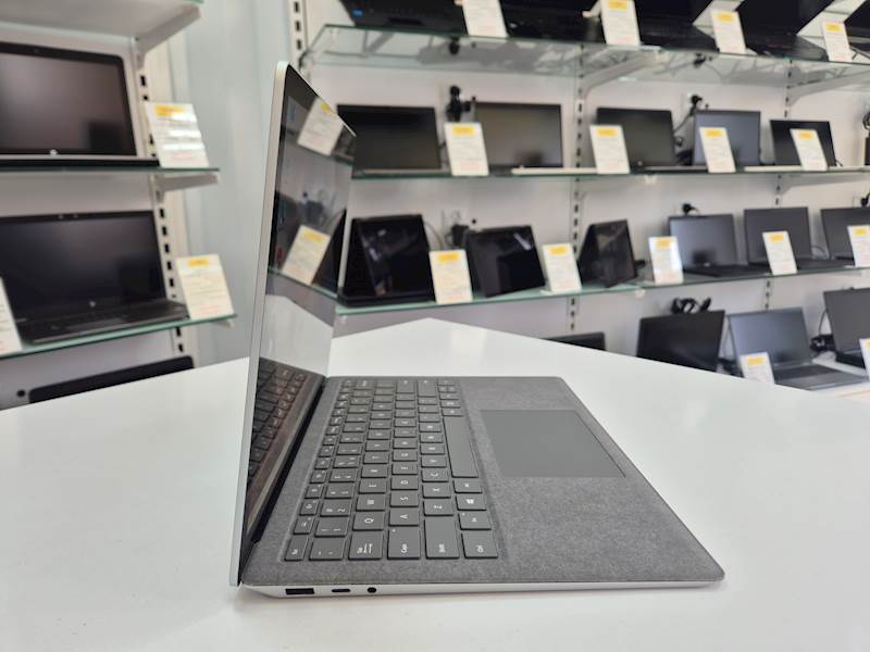 Laptop Microsoft Surface 3 1867 Intel i5 Pamięć 8gb Dysk 256gb ssd Windows Gwarancja