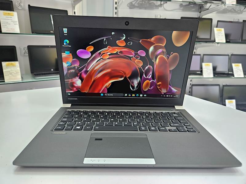 aptop Toshiba Z30-E Intel I5 Pamięć 8gb Dysk 256gb ssd Windows Gwarancja