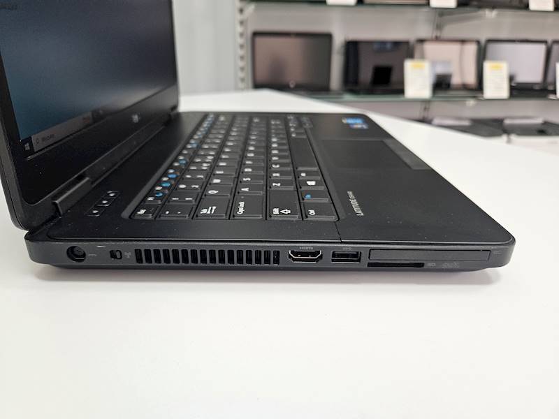 Laptop Dell E5440 Intel i5 Pamięć 8gb Dysk 240gb SSD Windows Gwarancja