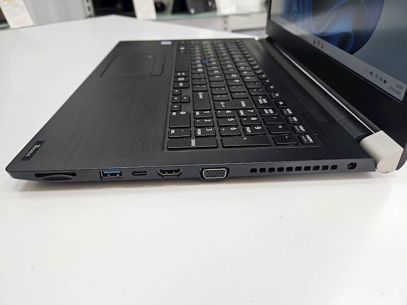 Laptop Toshiba Dynabook Tecra A50-EC-Intel i5 Pmięć 8gb Dysk 256gb ssd Windows Gwarancja