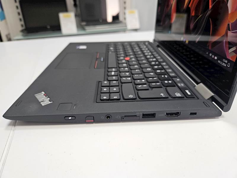Laptop Lenovo Yoga X380 Intel i5 Pamięc 8gb Dysk 256gb ssd Windows Gwarancja
