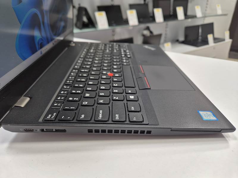 Laptop Lenovo P52s Intel i5 Pamięć 16gb Dysk 256gb ssd Karta graficzna NVidia Quadro P500 Windows Gwarancja