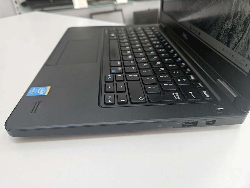 Laptop Dell E5250 Intel i5 Pamięć 8 gb Dysk 120gb ssd Windows Gwarancja
