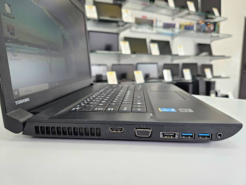 Laptop Toshiba A50 Intel I5 Dysk 240gb ssd Pamięć 8gb Windows Gwarancja