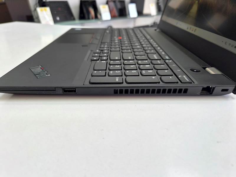 Lenovo ThinkPad t590 Intel i5 Dysk 256gb ssd Pamięć 16gb Windows Gwarancja