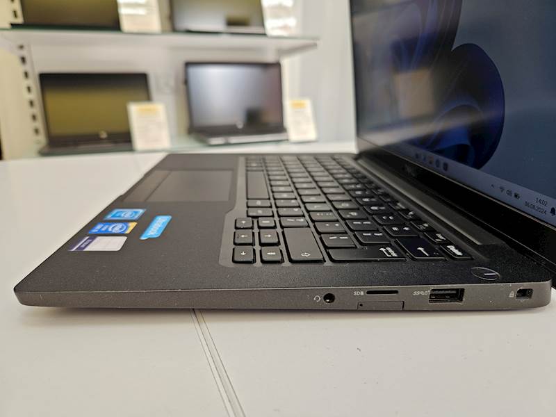 Laptop Dell Latitude 7300 Intel i5 Pamięć 16gb Dysk 256gb ssd Windows Gwarancja