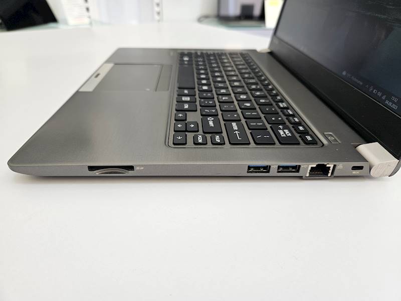 Laptop Toshiba Z30-C Intel i5 Ram 16gb Dysk 256gb ssd Windows Gwarancja