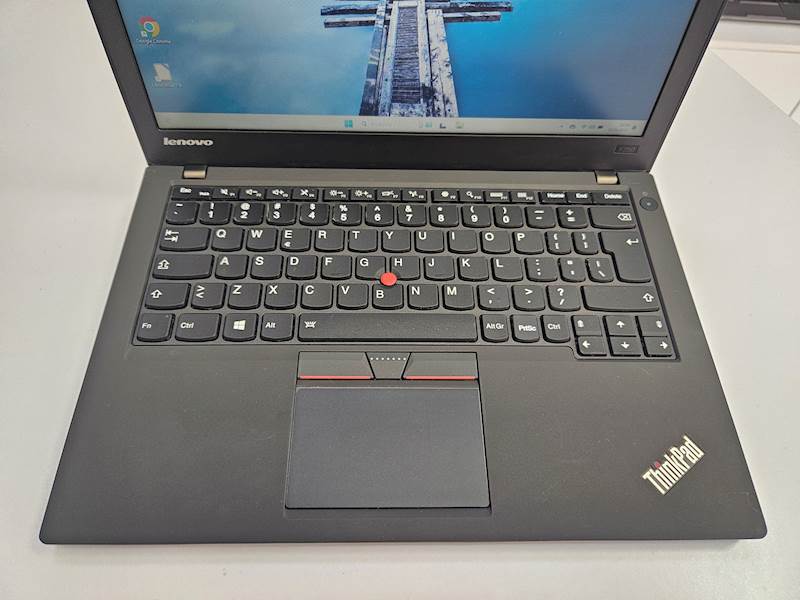 Laptop Lenovo X250 Intel i5 Pamięć 8gb Dysk 240gg SSD Windows Gwarancja