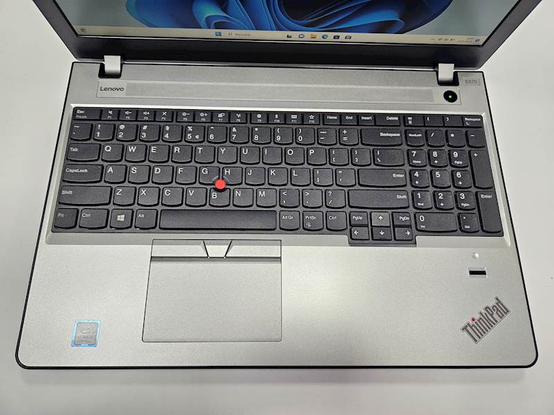 Laptop Lenovo E570 Intel i5 Dysk 128gb ssd + 320gb hdd Pamięć 8gb Windows Gwarancja