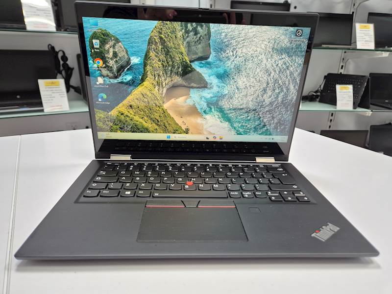 Laptop Lenovo Yoga X390 Intel i7 Pamięc 16gb Dysk 256gb ssd Windows Gwarancja