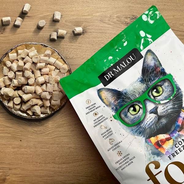 DR MALOU KARMA LIOFILIZOWANA DLA KOTA KURCZAK Z ŁOSOSIEM 500G