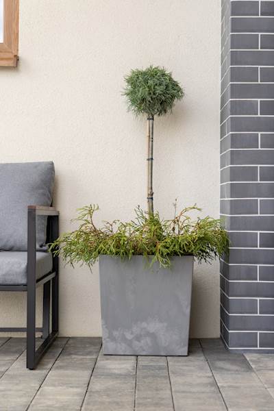 Doniczka JUKA 300x300 - czarny beton