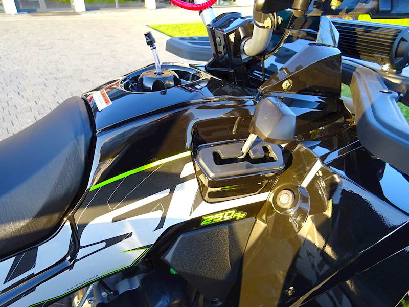 QUAD ASIX TAO MOTORS FOURCRAFT  250 • Kolor: Czarno/limonkowy • Pojemność: 200cm3