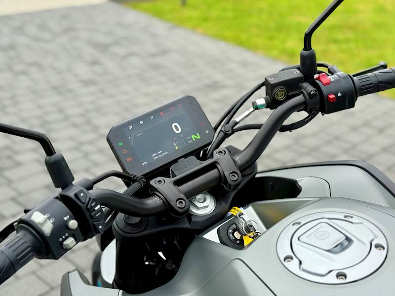 MOTOCYKL CFMOTO NK 125 BLACK