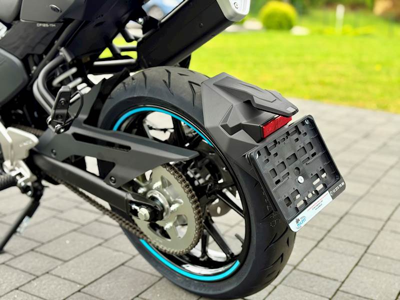 MOTOCYKL CFMOTO NK 125 BLACK