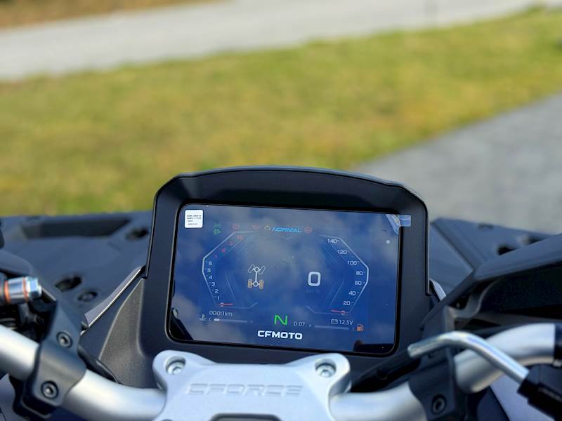 CFMOTO CFORCE 850 TOURING PREMIUM PRO ABS G3 EFi EPS TB SZARY