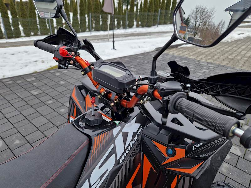 QUAD COMMANDER 8" 125CC • Kolor: Czarno/pomarańczowy • Rodzaj skrzyni: Półautomat 3+1