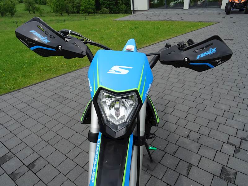 CROSS ASIX XB48 125CC 17/14 E-START • Kolor: Czerwono/niebieski • Rodzaj skrzyni: Manualna