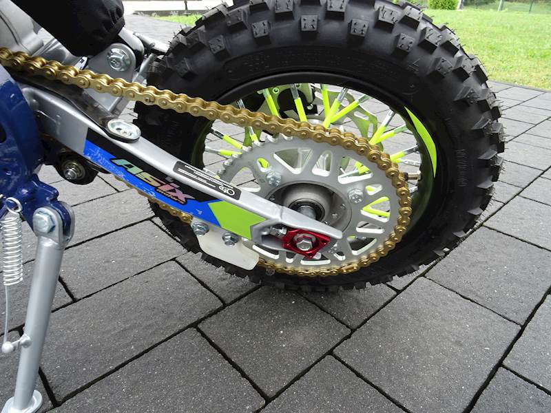 CROSS ASIX DK60 10/10 AUTO E-START • Kolor: Niebiesko/limonkowy