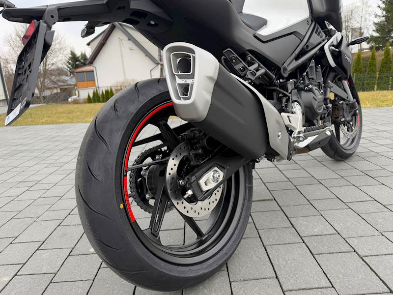 MOTOCYKL CFMOTO NK 450 WHITE