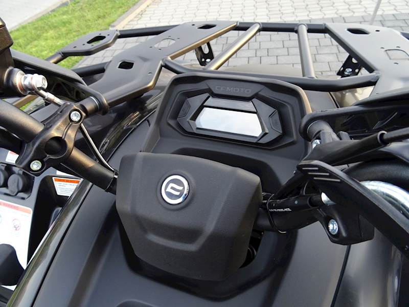 CFMOTO CFORCE 520L T3B CZARNA