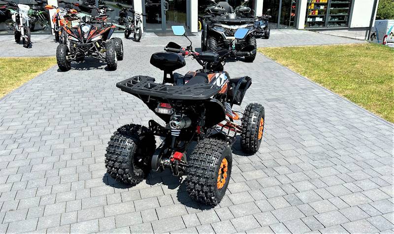 QUAD AVENGER 8" 125CC • Kolor: Czarno/pomarańczowy • Rodzaj skrzyni: Półautomat 3+1