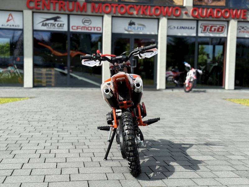 MINI CROSS ASIX 706 50CC 10/10 2T E-ST • Rodzaj skrzyni: Automat • Kolor: Biało/pomarańczowy