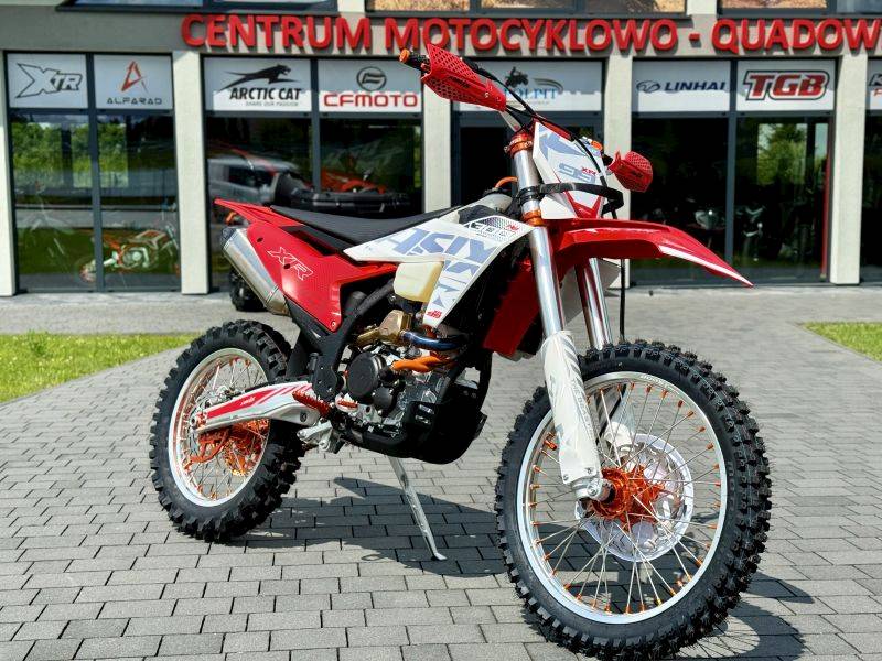 CROSS ASIX XR99 300 CC 21/18 MANUAL E-START  • Kolor: Czerwony