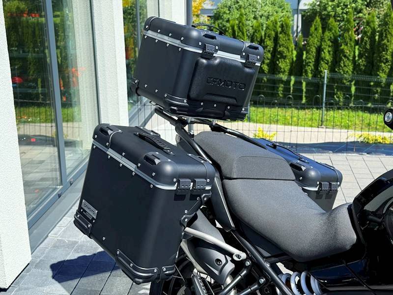 ORYGINALNE KUFRY MOTOCYKLOWE CFMOTO 450/700MT CZARNE