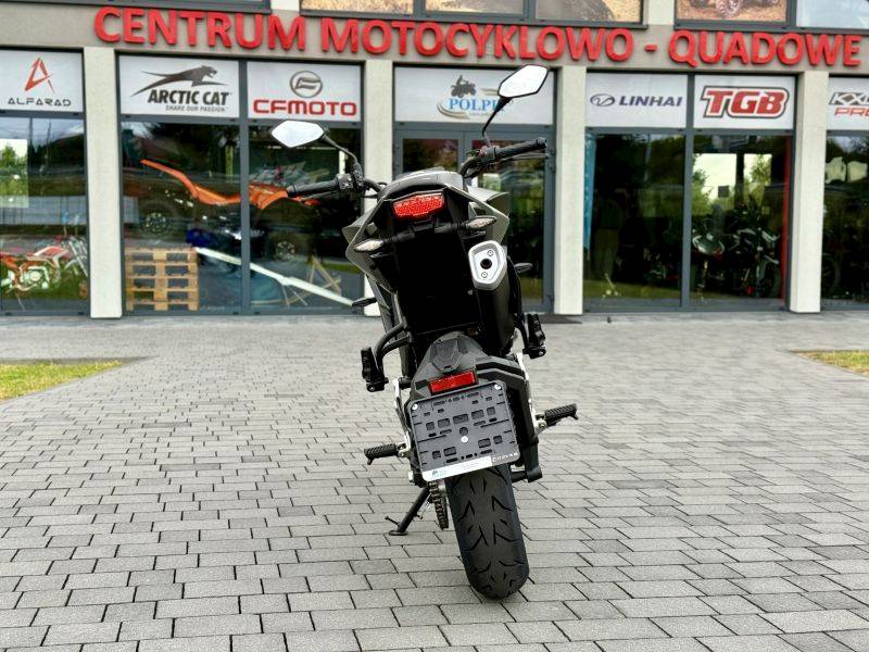 MOTOCYKL CFMOTO NK 125 BLACK
