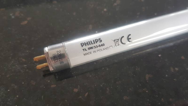Philips świetlówka TLD  8/33 4000K*