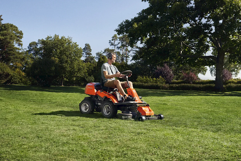 RIDER HUSQVARNA R214TC