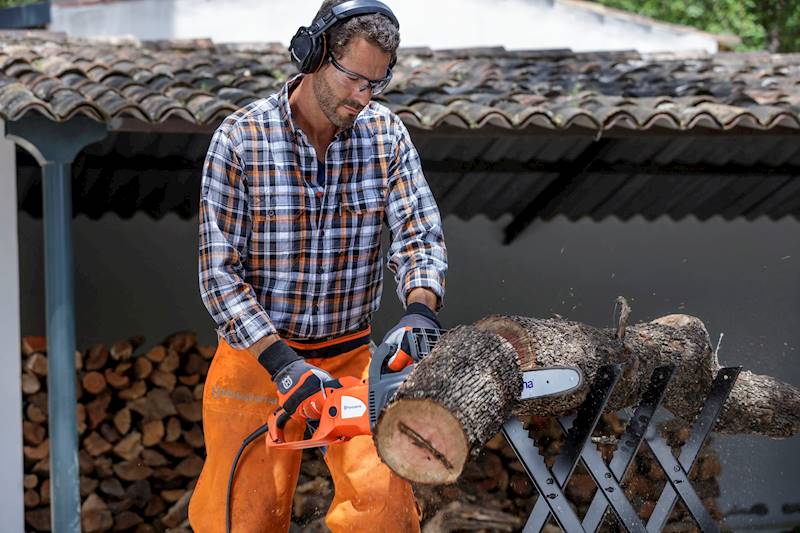 PILARKA HUSQVARNA 420EL