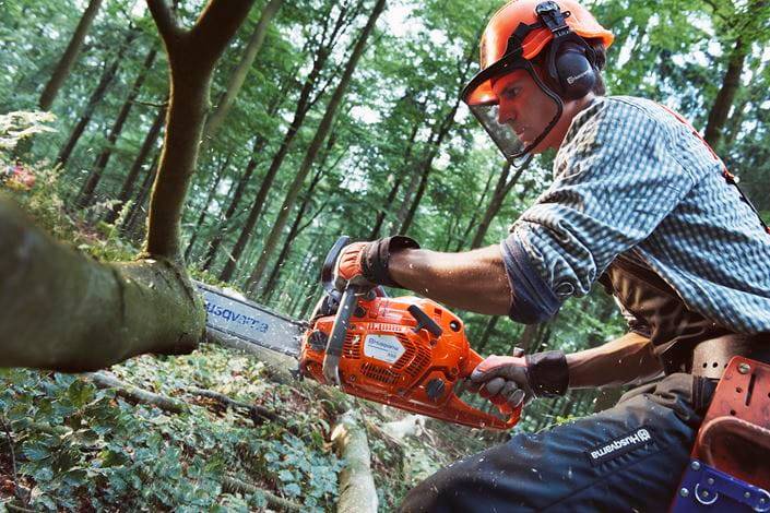 PILARKA HUSQVARNA 555