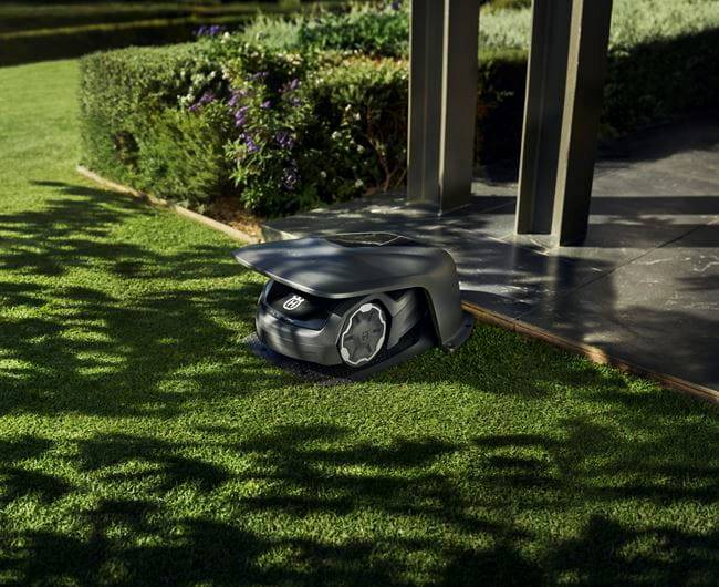 Domek Automower® Husqvarna mniejszy