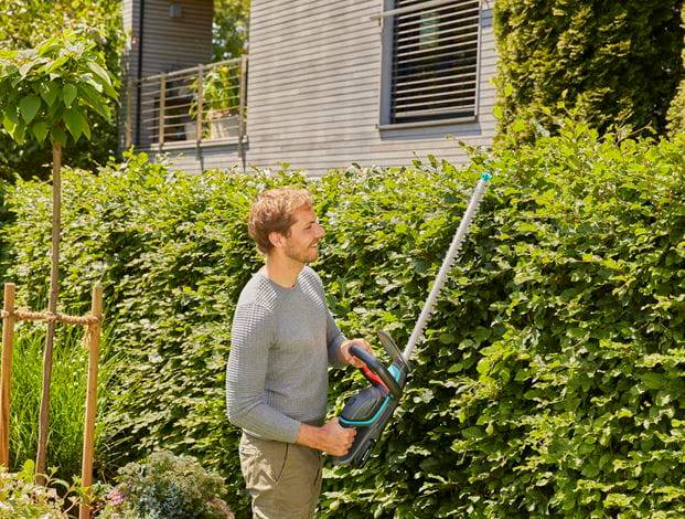 NOŻYCE GARDENA COMFORTCUT 60/18V P4A ZESTAW