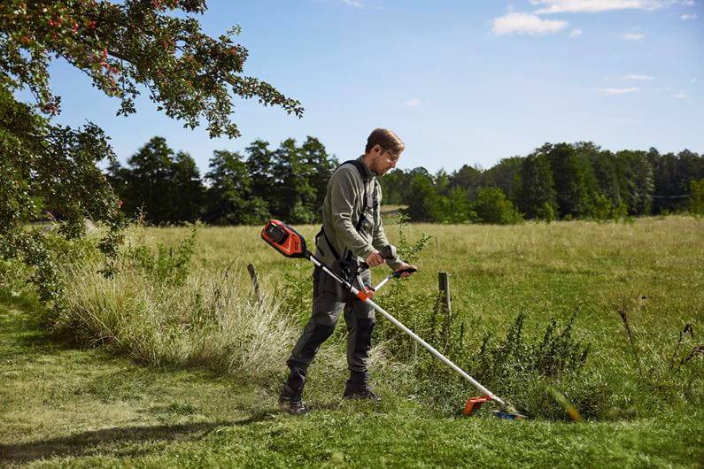 WYKASZARKA HUSQVARNA 325iR