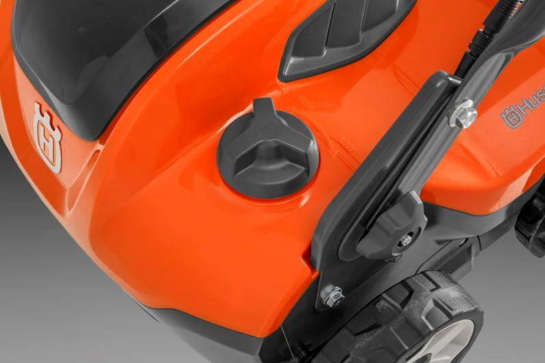 HUSQVARNA S138i