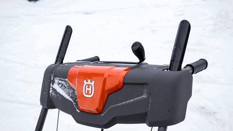 ODŚNIEŻARKA HUSQVARNA ST124