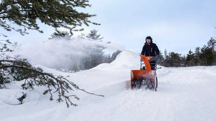 ODŚNIEŻARKA HUSQVARNA ST124