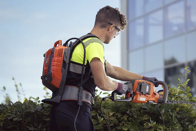 AKUMULATOR HUSQVARNA BLI950X Z SZELKAMI