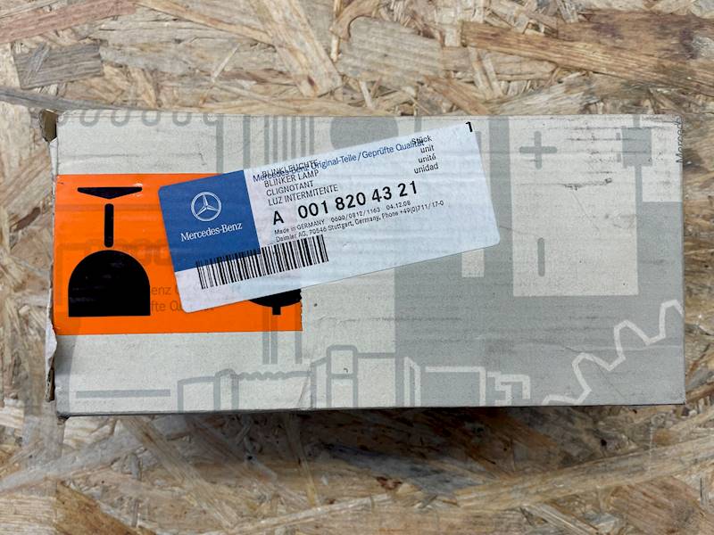 LAMPKA KIERUNKOWSKAZU MERCEDES 